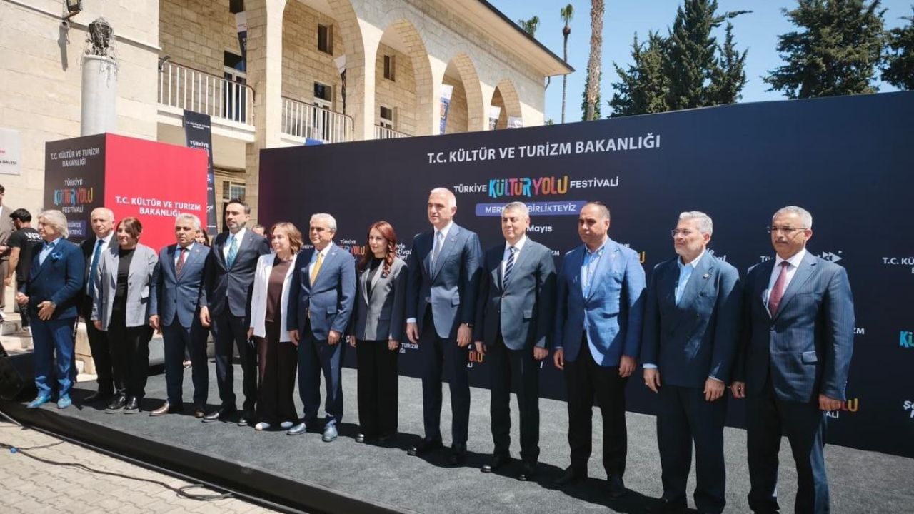 Bakan Ersoy, Mersin Kültür Yolu Festivali'nin açılış törenine katıldı
