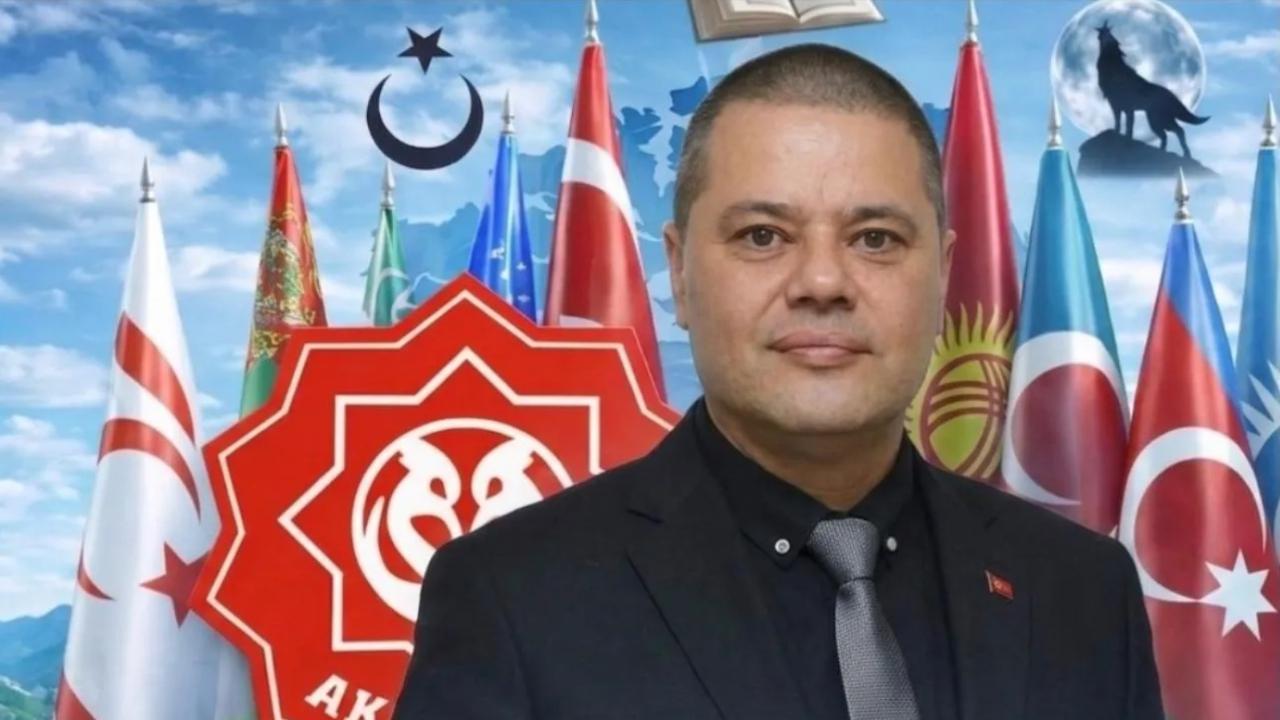 AKSAÇLILAR GENEL BAŞKANI AHMET BEREKET'TEN BAZI KESİMLERİ FAZLASIYLA RAHATSIZ EDECEK ÇAĞRI: "DİN EĞİTİMİ İLKOKUL 1. SINIFTA SEÇMELİ OLARAK BAŞLASIN!"