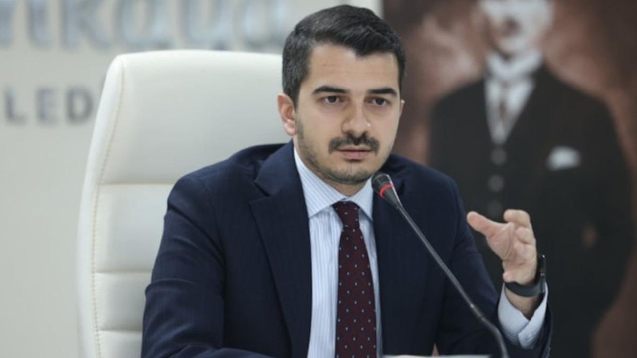 Çankaya'da 'Kılıçdaroğlu' kavgası: Şişeler havada uçuştu