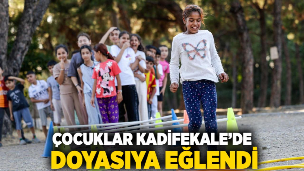 Çocuklar Kadifekale’de doyasıya eğlendi