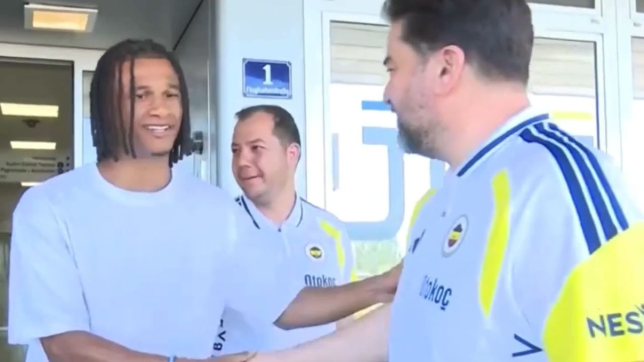 Nathan Ake kampa katıldı