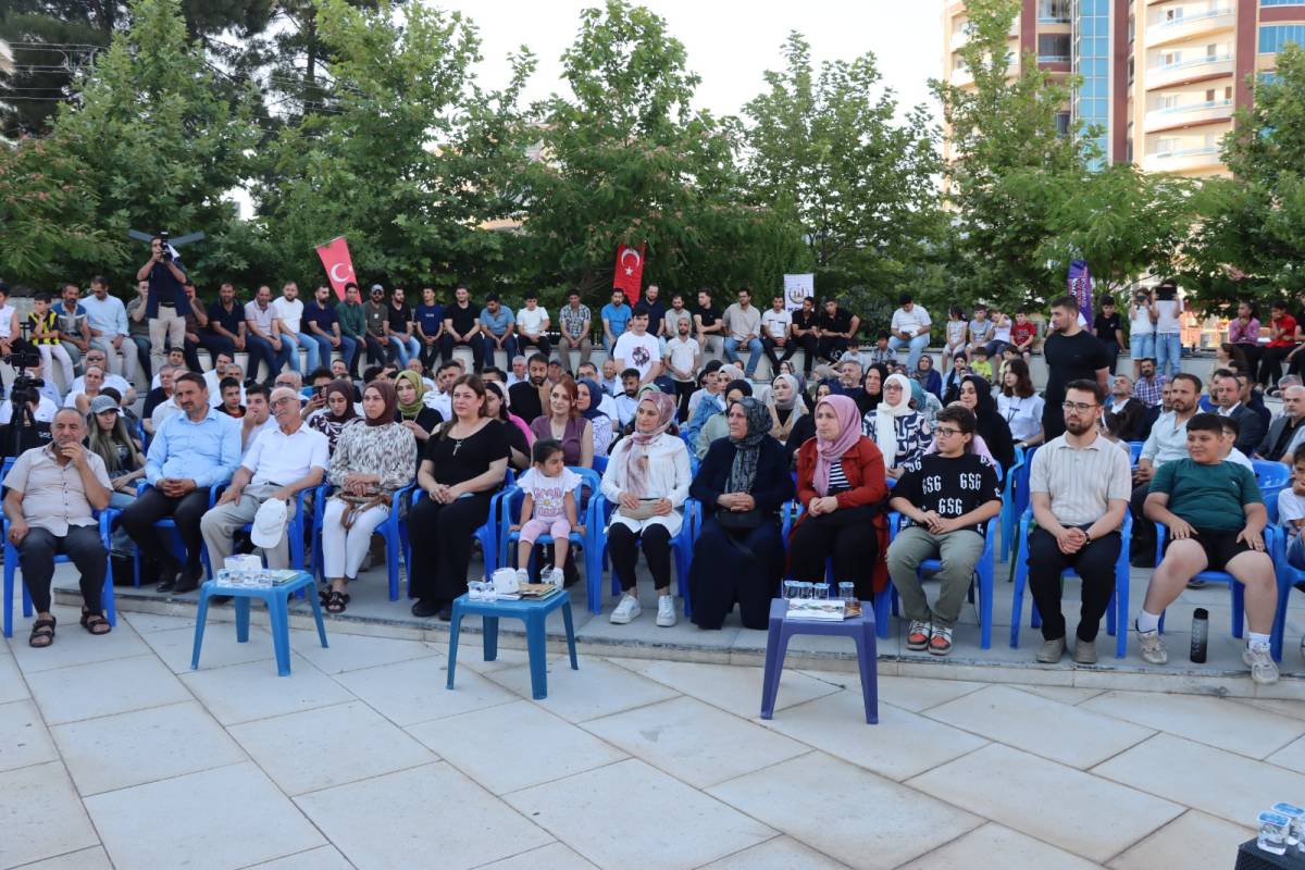 Midyat’ta “Vatandaş Soruyor, Başkan Cevaplıyor” Programına Yoğun İlgi