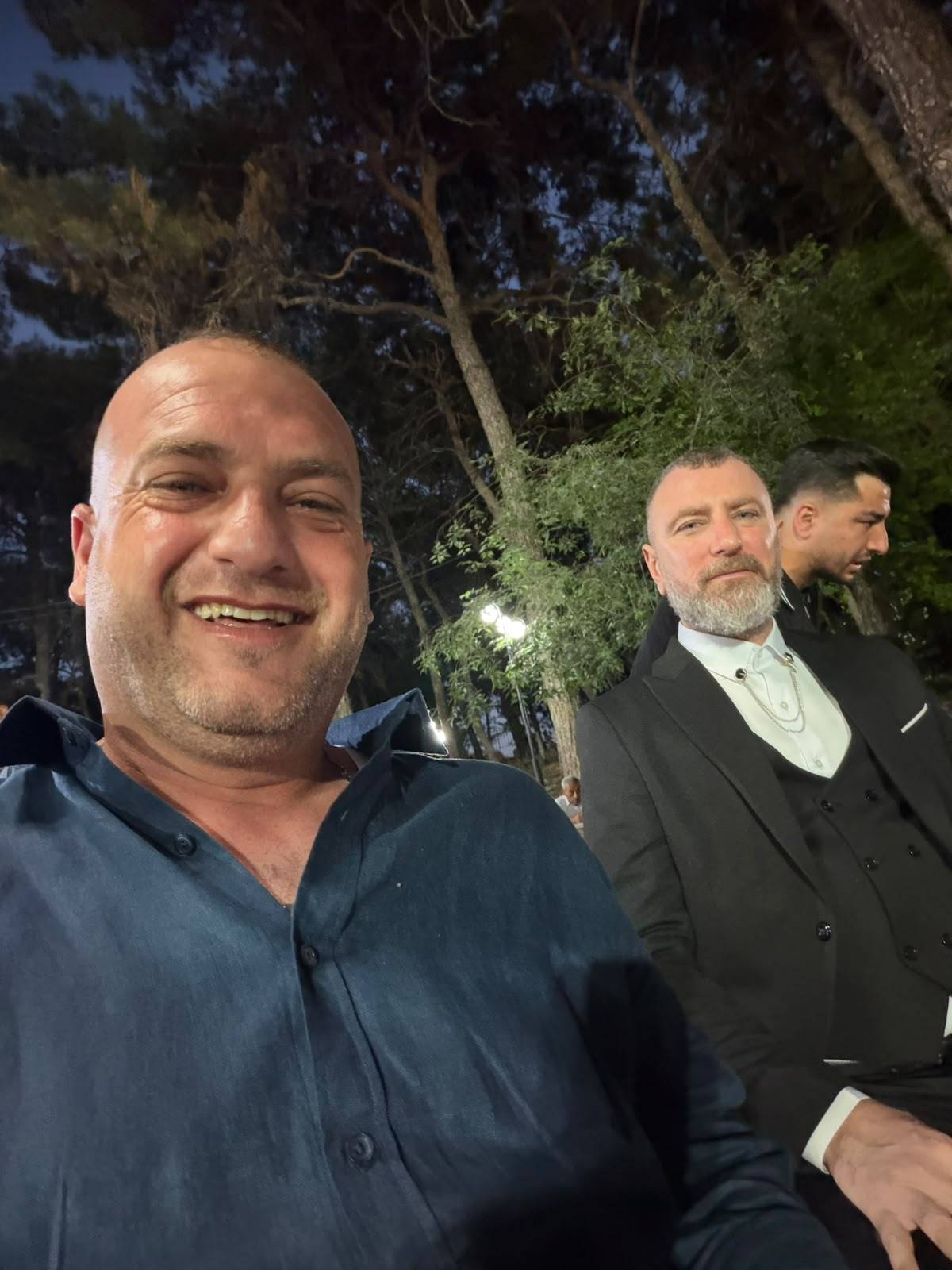 Özer ve Yüksel ailelerinin dostluğu akrabalığa dönüştü AZİZE VE MERT DÜNYAEVİNE GİRDİ